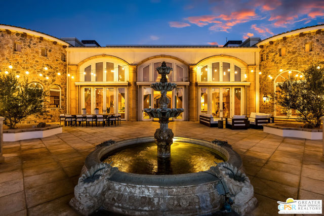 1 Saint Petersburg Court, Rancho Mirage CA: https://media.crmls.org/mediaz/2f2d259e-1726-4f12-8245-21b95d969ae4.jpg