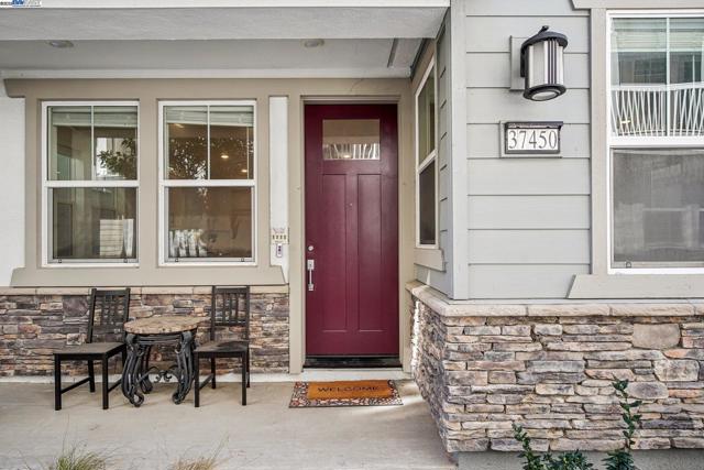 Image 5 of 60 For 37450 Watersail Way