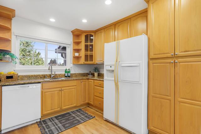 3285 Catalina Avenue, Santa Clara CA: https://media.crmls.org/mediaz/2f2e4f85-119a-4fa2-98a6-87815f60b113.jpg