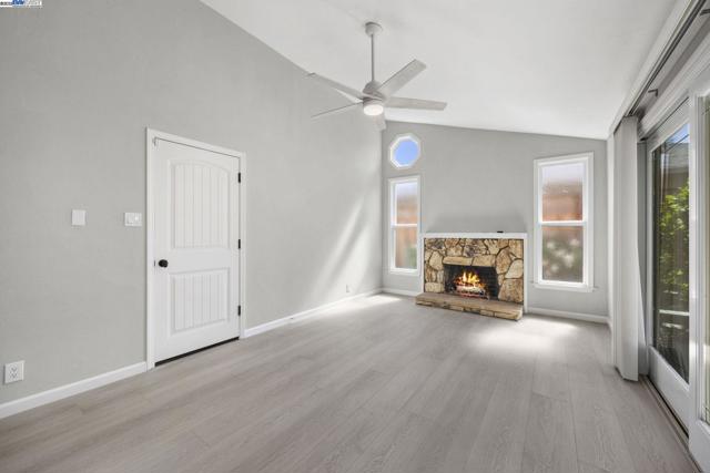 4580 Theresa Ave, Fremont CA: https://media.crmls.org/mediaz/2f2e5b94-c020-4cde-875c-3213c12fbc72.jpg