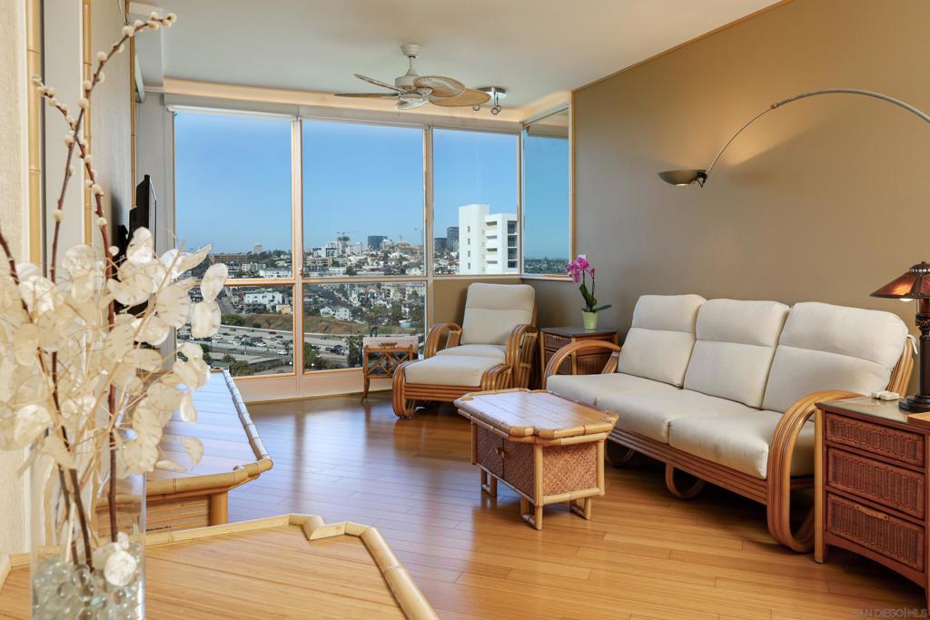 300 Beech St - photo 2