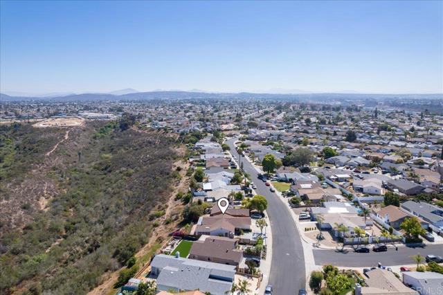 7502 Northrup Drive, San Diego CA: https://media.crmls.org/mediaz/2f30fbf7-1054-48a7-87b5-56eaa6b9a67f.jpg