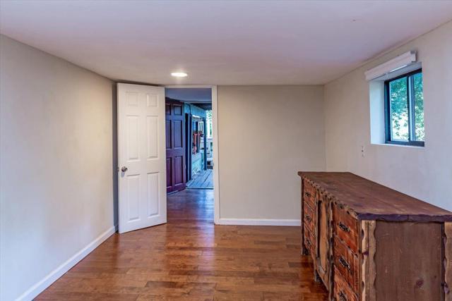 21440 Shady Lane, Los Gatos CA: https://media.crmls.org/mediaz/2f316f8e-3da1-493d-bcd8-2f64bc0dd5c2.jpg
