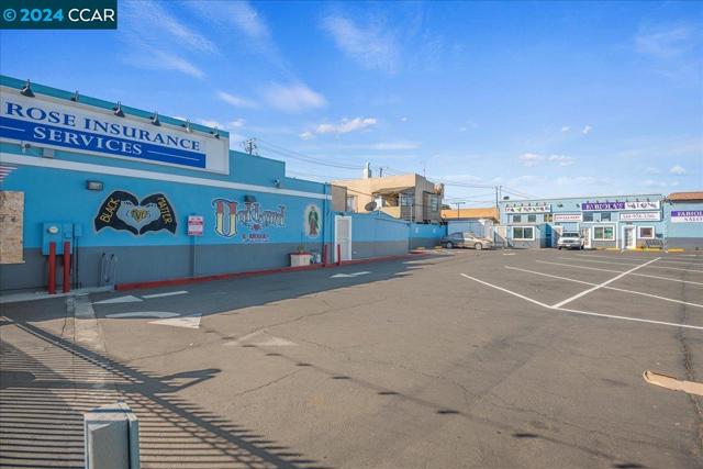 Image 14 of 20 For 4811 International Blvd