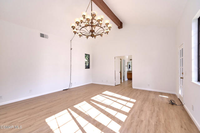 751 Wildwood Avenue, Thousand Oaks CA: https://media.crmls.org/mediaz/2f32f553-1b21-410a-a370-e8fc86137aa0.jpg