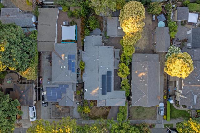 221 Grand Street, Redwood City CA: https://media.crmls.org/mediaz/2f340c28-993c-4681-8d95-56480b674f27.jpg
