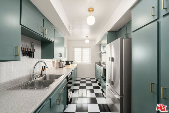 7949 Selma Avenue, Los Angeles CA: https://media.crmls.org/mediaz/2f34c415-ebf5-4901-a6b7-a2d9bbb6cfd5.jpg