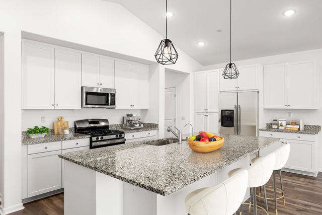 84151 Novello Drive, Indio CA: https://media.crmls.org/mediaz/2f355227-2846-4e45-92d1-f26373079690.jpg