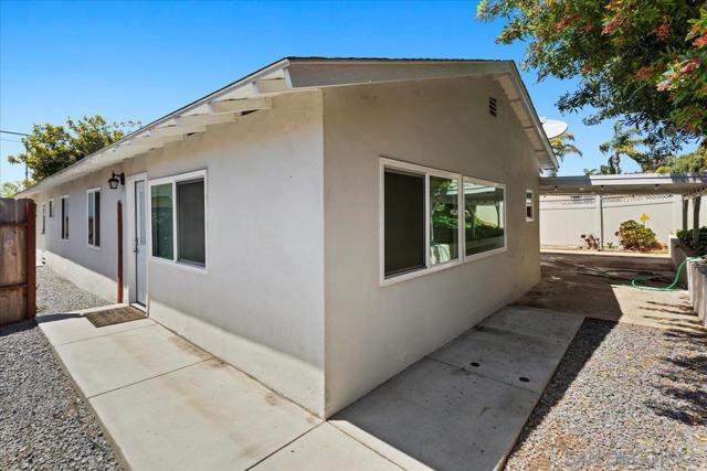 3961 Mount Aladin Ave, San Diego CA: https://media.crmls.org/mediaz/2f35bf96-19c8-4037-9418-4a267f88997d.jpg