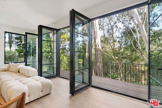 8171 Tianna Road, Los Angeles CA: https://media.crmls.org/mediaz/2f3603c6-683f-4341-85fe-b6add8470b3d.jpg