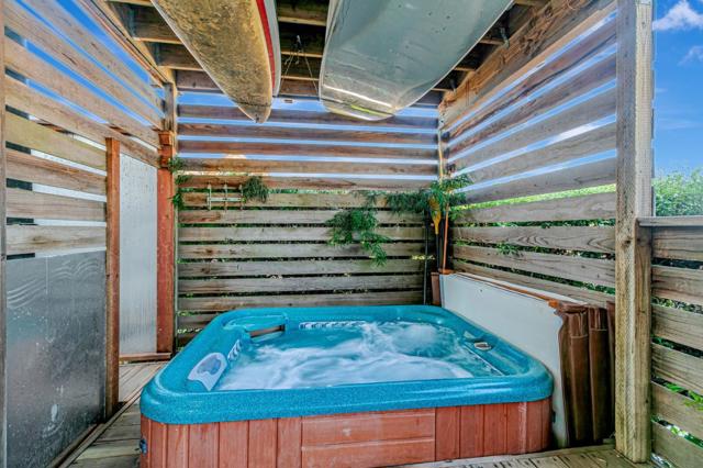 5080 Garnet Street, Capitola CA: https://media.crmls.org/mediaz/2f369510-91ee-4d26-b84c-a61713fe8ef5.jpg