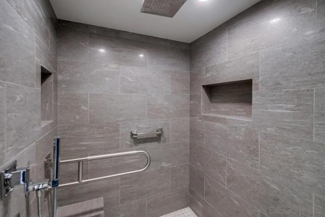 1750 Avenida Del Mundo, Coronado CA: https://media.crmls.org/mediaz/2f37fcdb-d62b-4905-9e8d-647a57192362.jpg