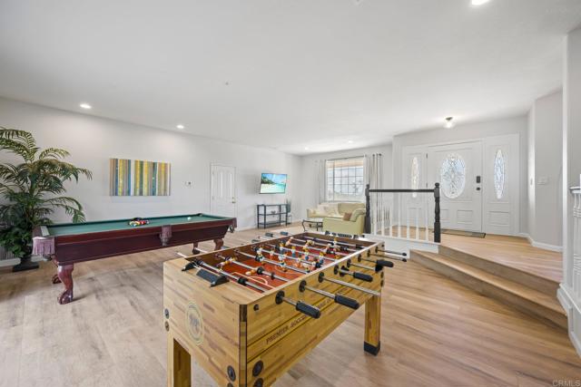 Detail Gallery Image 27 of 64 For 330 Skyline Dr, Vista,  CA 92084 - 5 Beds | 5 Baths