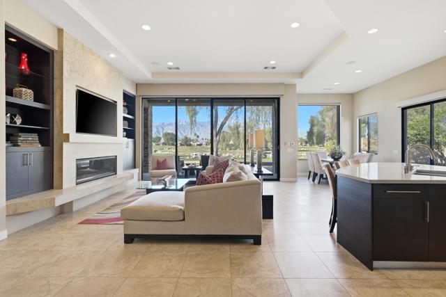 33 Via Las Flores, Rancho Mirage, CA 92270