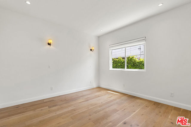 530 N Alta Vista Boulevard, Los Angeles CA: https://media.crmls.org/mediaz/2f395da1-5c9d-47f0-bf22-800f32b5d0fa.jpg