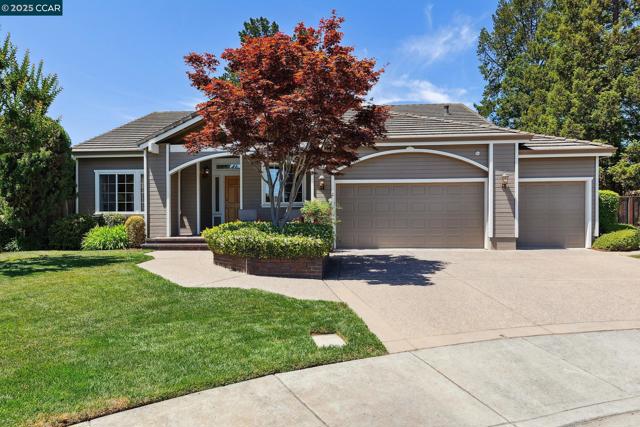 21 Mercury Ct, Pleasant Hill CA: https://media.crmls.org/mediaz/2f3bbfa7-2da1-4855-878d-19f71eeed49f.jpg