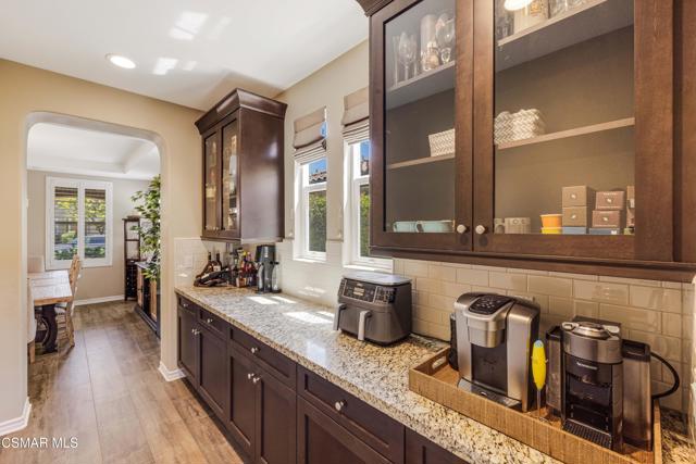 13170 Bent Grass Place, Moorpark CA: https://media.crmls.org/mediaz/2f3beea9-16f5-4b99-b1f2-d37a34a2f541.jpg