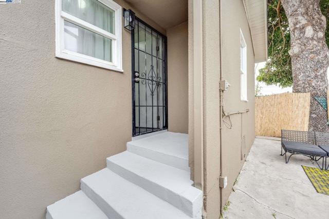 1510 Burbeck Ave, Richmond CA: https://media.crmls.org/mediaz/2f3c4361-712a-404f-ac84-7b0297e91b47.jpg
