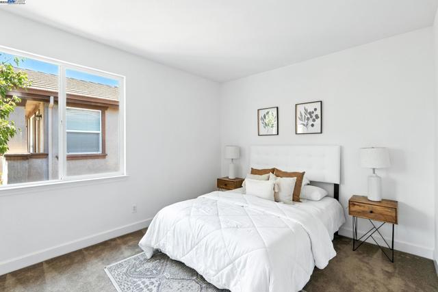 3909 Danbury Way, Fairfield CA: https://media.crmls.org/mediaz/2f3c9d72-b895-428e-b400-4579826c920d.jpg