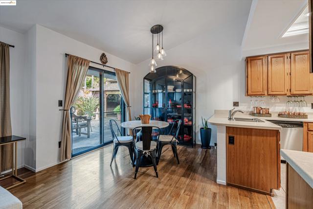 790 Britannia Dr., Vallejo CA: https://media.crmls.org/mediaz/2f3ce3c9-704a-42e6-99eb-35ea064ddf7b.jpg