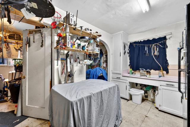 951 N 4th Street, San Jose CA: https://media.crmls.org/mediaz/2f3e2cce-390e-4514-8180-60cb0187bef2.jpg