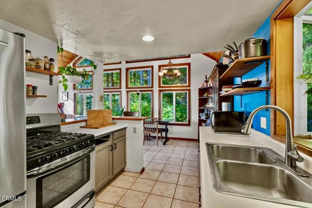 Detail Gallery Image 11 of 50 For 40401 Little River-Airport Rd, Little River_1,  CA 95456 - 3 Beds | 2 Baths