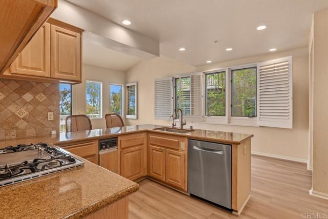 Detail Gallery Image 10 of 25 For 5302 Caminito Providencia, Rancho Santa Fe,  CA 92067 - 2 Beds | 2/1 Baths