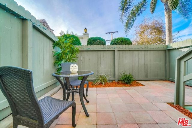 1832 Rockefeller Lane, Redondo Beach, California 90278, 2 Bedrooms Bedrooms, ,2 BathroomsBathrooms,Residential,For Sale,Rockefeller,25603743 1832 Rockefeller Lane, Redondo Beach, California 90278, 2 Bedrooms Bedrooms, ,2 BathroomsBathrooms,Residential,For Sale,Rockefeller,25603743