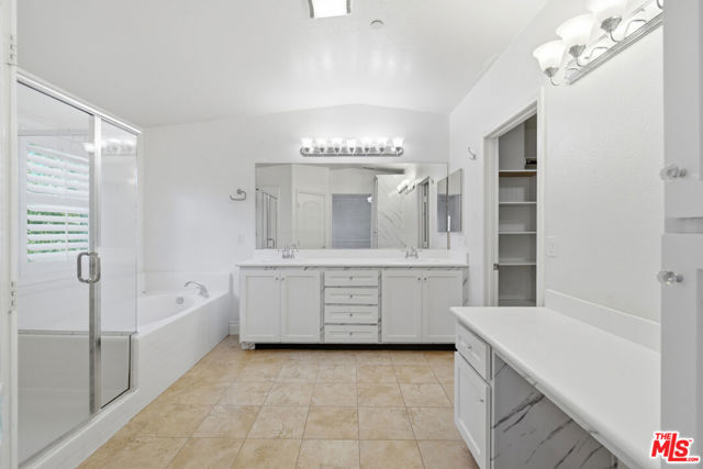732 Tennis Club Lane photo 32