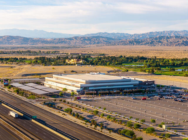 551 Via De La Paz, Palm Desert CA: https://media.crmls.org/mediaz/2f407664-1f47-44aa-8b52-310411a6ba1f.jpg