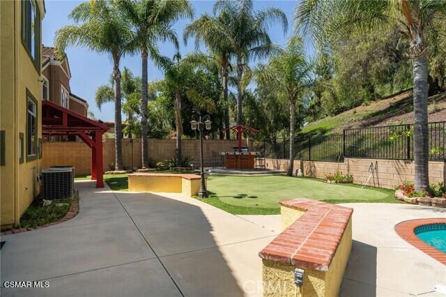 4109 Laurelview Drive, Moorpark CA: https://media.crmls.org/mediaz/2f417637-18db-47e6-9d82-12239b0502bc.jpg