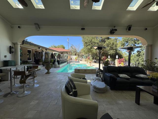 13605 Surrey Lane, Saratoga CA: https://media.crmls.org/mediaz/2f41a394-9738-41c1-99c2-dba1a785dc77.jpg
