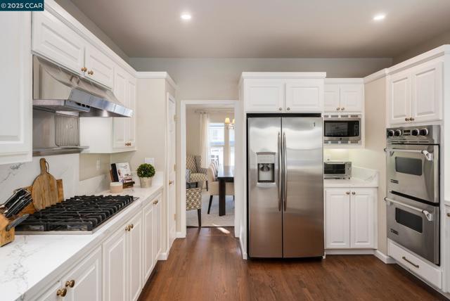 108 Shadewell Dr, Danville CA: https://media.crmls.org/mediaz/2f42fbc6-3af3-4621-b811-601ffaff9a22.jpg
