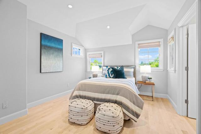 2822 Kipling Street, Palo Alto CA: https://media.crmls.org/mediaz/2f440b91-32ae-4503-96b2-85a3f17ca82d.jpg