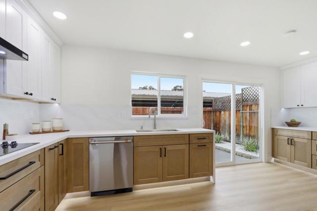 2672 Salome Ct, San Jose CA: https://media.crmls.org/mediaz/2f441e38-9202-4205-ba17-688c953ab819.jpg