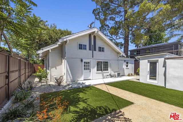 11151 Hortense Street, North Hollywood CA: https://media.crmls.org/mediaz/2f457b42-a918-4ee0-af56-0d548edd04c2.jpg