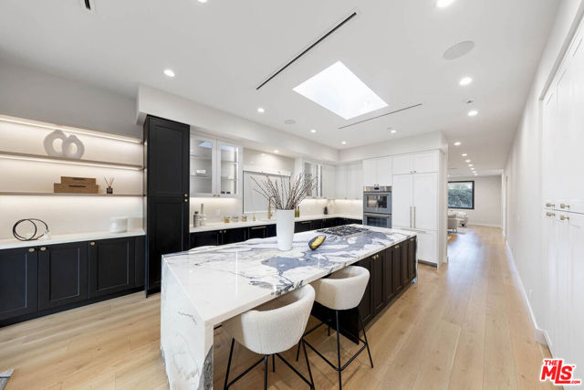 123 S Kilkea Drive, Los Angeles CA: https://media.crmls.org/mediaz/2f4588e5-3283-4030-a845-8f9de282d595.jpg