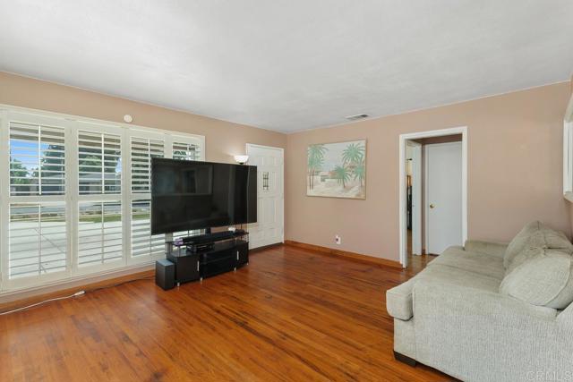 1429 N Campus Ave, Ontario CA: https://media.crmls.org/mediaz/2f45b637-513e-47f1-8bc2-ee43486f1b18.jpg