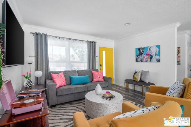 3784 E Calle San Raphael, Palm Springs CA: https://media.crmls.org/mediaz/2f45d090-3e70-435e-a01d-baede50b483e.jpg