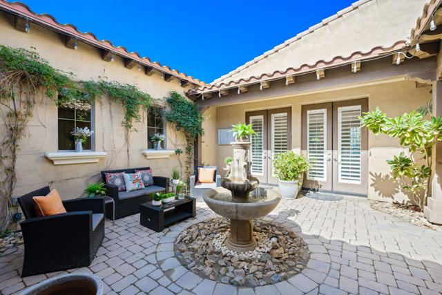 52540 Vino, La Quinta CA: https://media.crmls.org/mediaz/2f45ec21-b6c7-4308-a76a-aee55b12b8d3.jpg