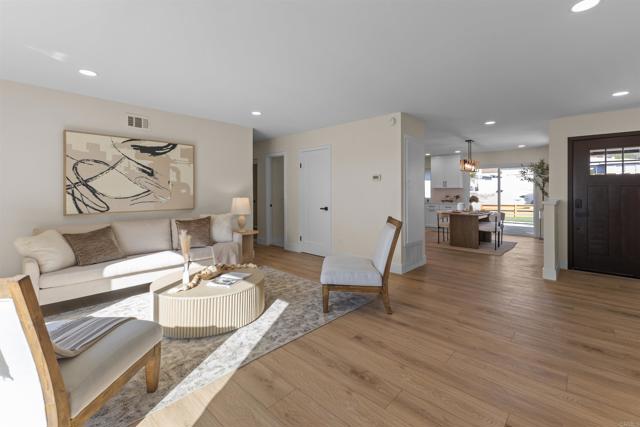 Detail Gallery Image 3 of 36 For 1312 Tobias Dr, Chula Vista,  CA 91911 - 4 Beds | 2 Baths