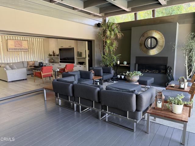 1240 Chateau Road, Pasadena CA: https://media.crmls.org/mediaz/2f472133-ed42-42b1-b44d-b74d3303be8e.jpg
