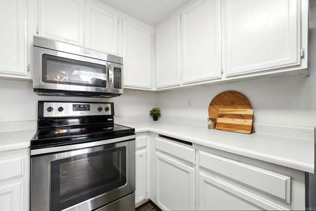 Detail Gallery Image 11 of 33 For 2876 Casey St #B,  San Diego,  CA 92139 - 3 Beds | 2 Baths