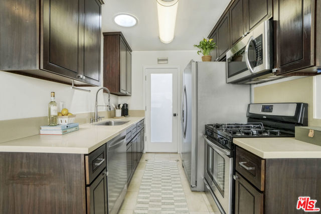 2402 Ocean Park Boulevard, Santa Monica CA: https://media.crmls.org/mediaz/2f477b54-3c54-42e5-877f-2b5da0330170.jpg
