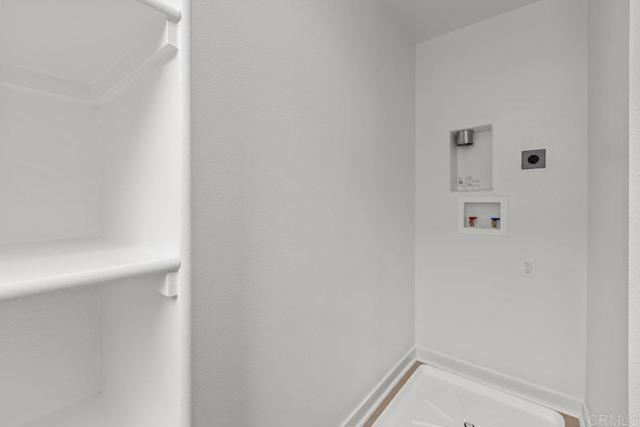 Detail Gallery Image 14 of 16 For 2524 Chamomile Ln, Carlsbad,  CA 92008 - 3 Beds | 2/2 Baths