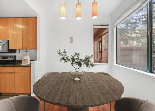 4250 El Camino Real, Palo Alto CA: https://media.crmls.org/mediaz/2f481c2a-b214-4979-a6a1-f4666d2b7ea2.jpg