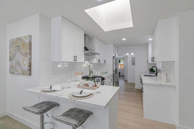 657 Coleraine Court, Sunnyvale CA: https://media.crmls.org/mediaz/2f48bd4e-e718-4560-b5d2-483a0f0998ac.jpg