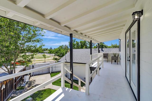 2698 Goodwin Avenue, Redwood City CA: https://media.crmls.org/mediaz/2f49c4af-81d2-4771-8543-83836f21200d.jpg
