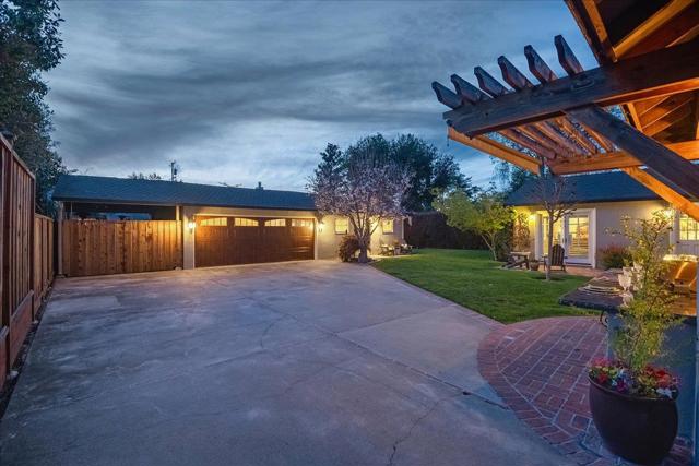 14843 Holden Way, San Jose CA: https://media.crmls.org/mediaz/2f4a943e-11fe-4a06-af6e-b1332af63d75.jpg