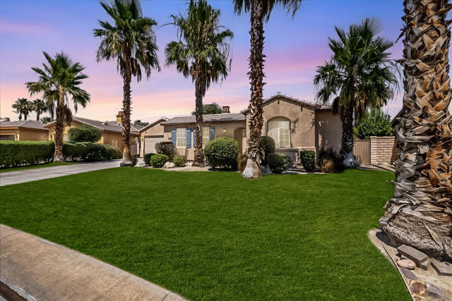 40828 Paganini Drive, Indio CA: https://media.crmls.org/mediaz/2f4aa4f6-19af-4d07-893e-216874c0d594.jpg